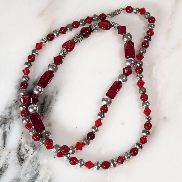 Vintage Long ared & Silver Necklace - Picture 4 of 6